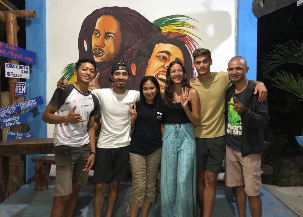Komodoku One Love Homestay And Tour ลาบวนบาโจ ภายนอก รูปภาพ