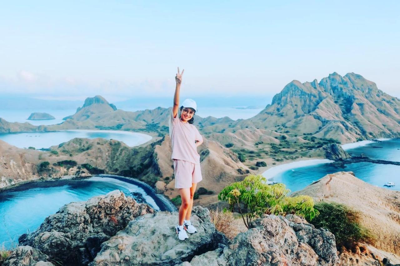 Komodoku One Love Homestay And Tour ลาบวนบาโจ ภายนอก รูปภาพ