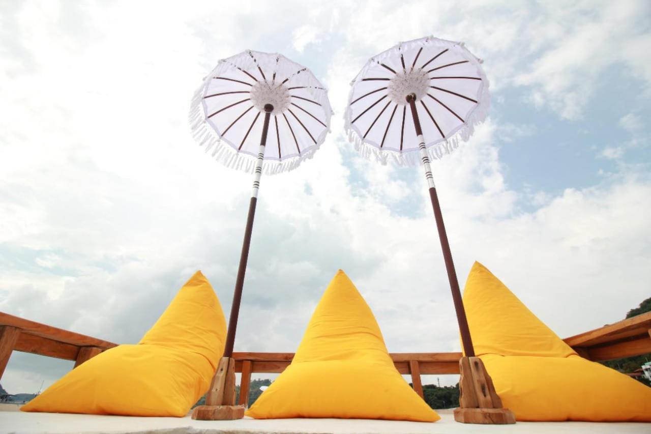 Komodoku One Love Homestay And Tour ลาบวนบาโจ ภายนอก รูปภาพ